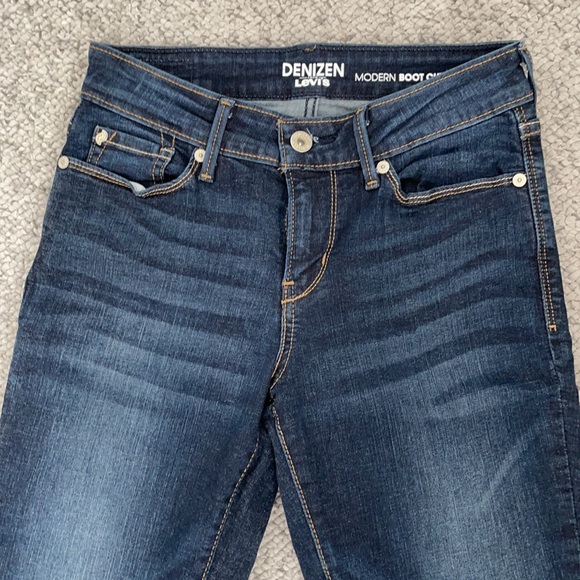 Denizen from Levi’s Modern Bootcut Jeans - Picture 4 of 9